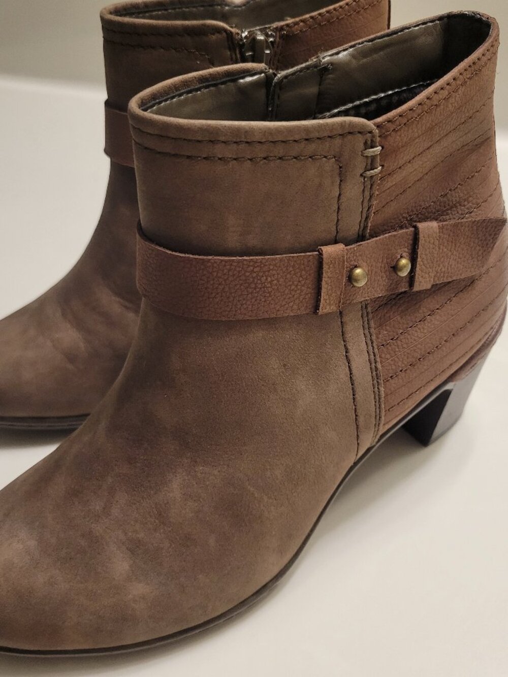 Rockport Cobb Hill Collection Rashel Buckle Leather Heel Ankle Boots Size 6